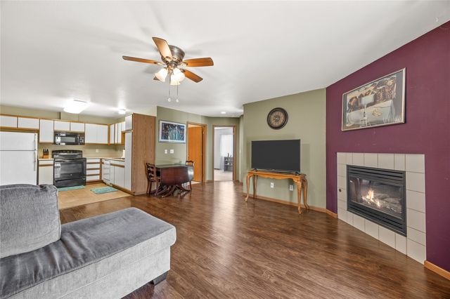 4611 1st Avenue SW 7, Cedar Rapids, IA 52405