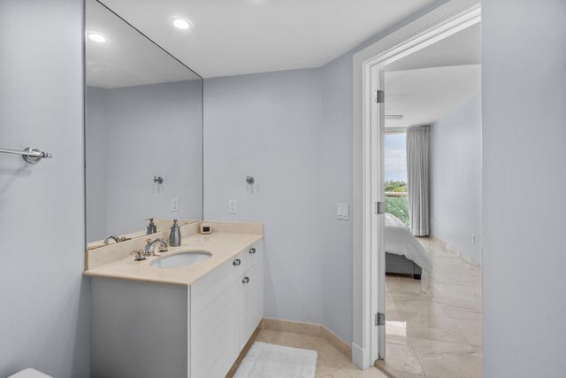 2845 NE 9TH Street 601, Fort Lauderdale, FL 33304