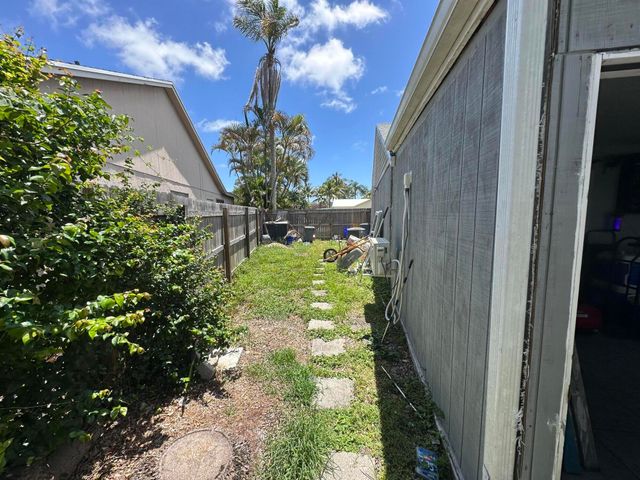 132 Timberline Drive, Jupiter, FL 33458