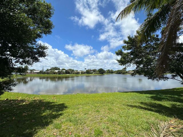 132 Timberline Drive, Jupiter, FL 33458