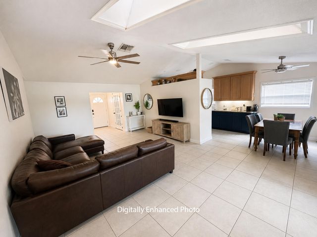 132 Timberline Drive, Jupiter, FL 33458