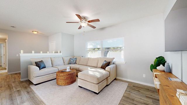 2011 OUTER DRIVE 1, Sarasota, FL 34231