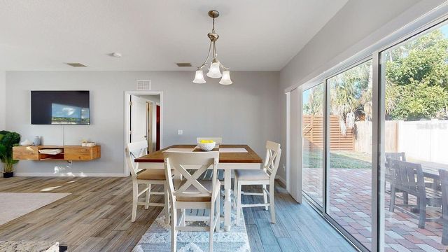 2011 OUTER DRIVE 1, Sarasota, FL 34231