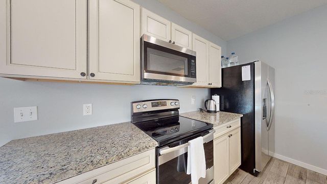 2011 OUTER DRIVE 1, Sarasota, FL 34231