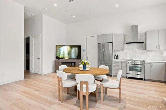 9500 Amoret Drive, Tujunga, CA 91042