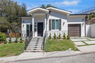 9500 Amoret Drive, Tujunga, CA 91042
