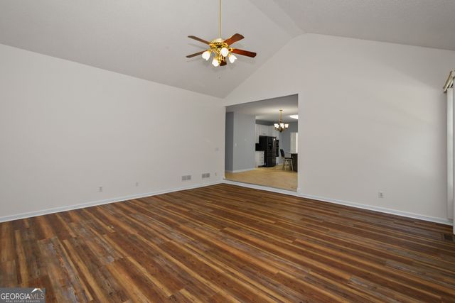 40 Jacksons Valley, Sharpsburg, GA 30277