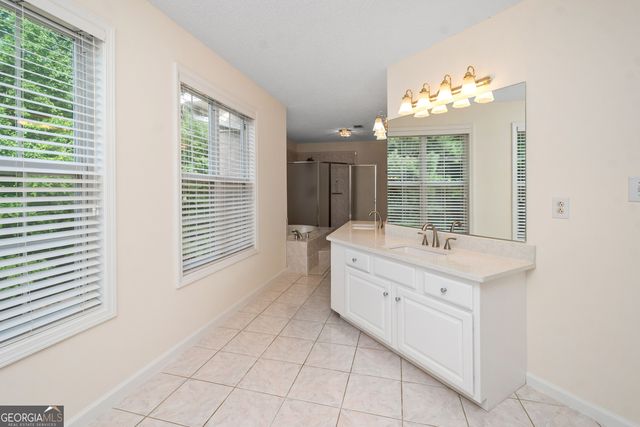 40 Jacksons Valley, Sharpsburg, GA 30277