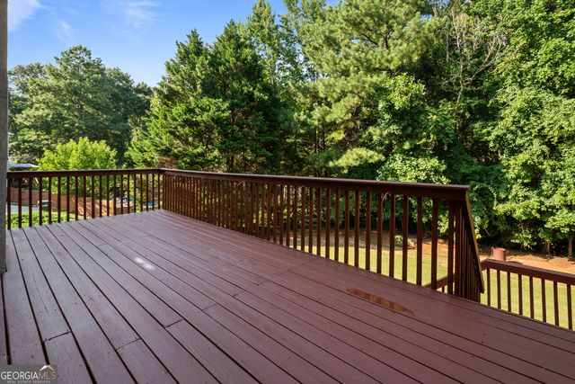 40 Jacksons Valley, Sharpsburg, GA 30277