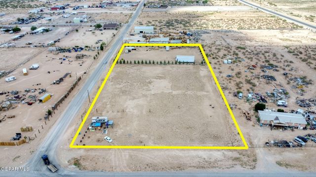 15001 Dairyland Avenue, El Paso, TX 79928