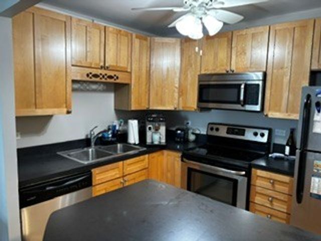 1850 N Clark Street 1602, Chicago, IL 60614