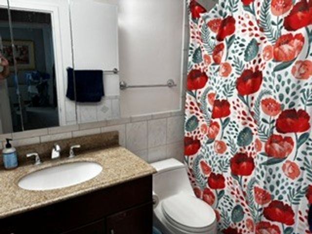 1850 N Clark Street 1602, Chicago, IL 60614