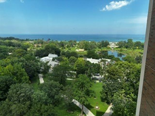 1850 N Clark Street 1602, Chicago, IL 60614