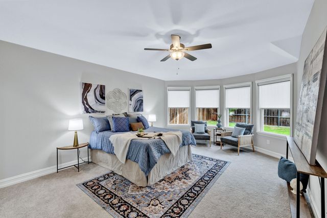 1016 Pinnacle Breeze Drive, Fort Worth, TX 76052