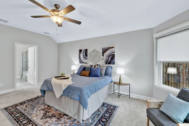 1016 Pinnacle Breeze Drive, Fort Worth, TX 76052