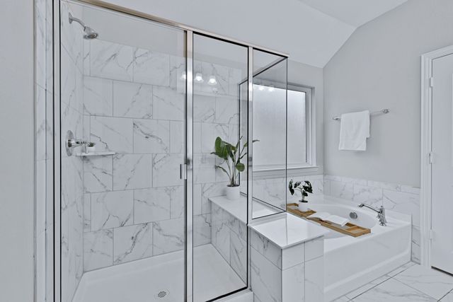 1016 Pinnacle Breeze Drive, Fort Worth, TX 76052