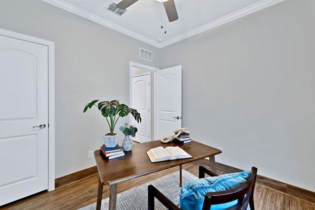 1016 Pinnacle Breeze Drive, Fort Worth, TX 76052