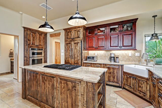 40 Hop Tree Trail, Corrales, NM 87048