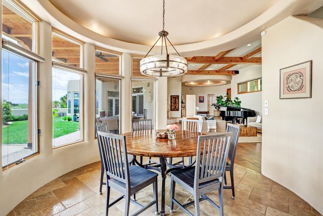 40 Hop Tree Trail, Corrales, NM 87048