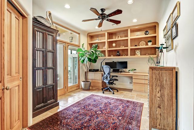 40 Hop Tree Trail, Corrales, NM 87048