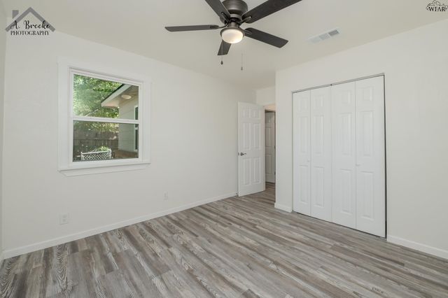 3910 CYNTHIA LANE, Wichita Falls, TX 76302