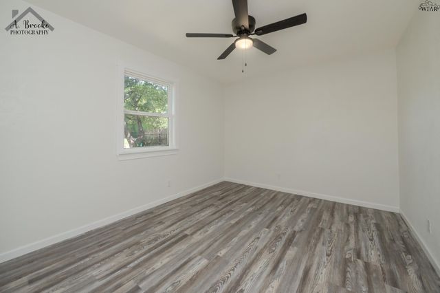 3910 CYNTHIA LANE, Wichita Falls, TX 76302