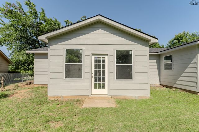 3910 CYNTHIA LANE, Wichita Falls, TX 76302