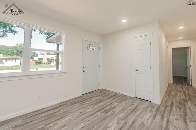 3910 CYNTHIA LANE, Wichita Falls, TX 76302