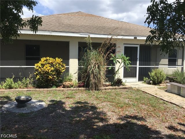 1522 Nelson RD N, Cape Coral, FL 33993
