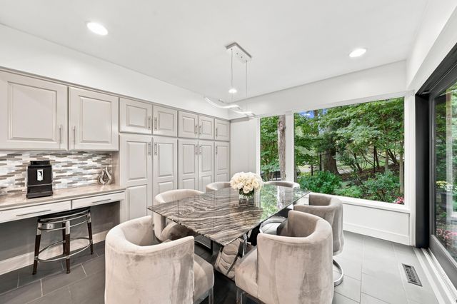 104 Maddaus Lane, Golden Valley, MN 55416