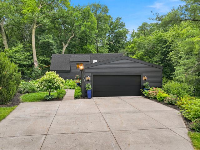 104 Maddaus Lane, Golden Valley, MN 55416