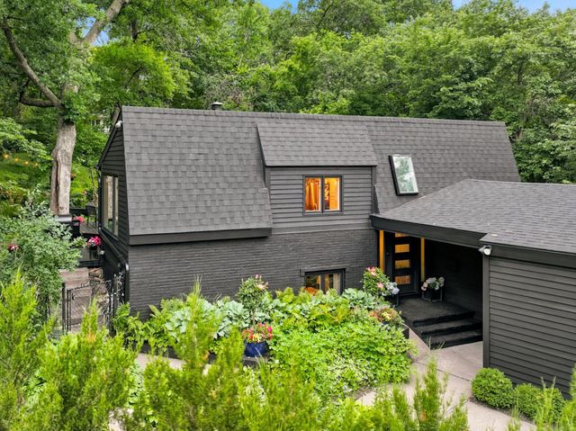 104 Maddaus Lane, Golden Valley, MN 55416