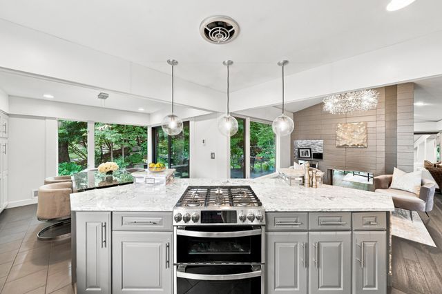 104 Maddaus Lane, Golden Valley, MN 55416