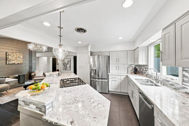 104 Maddaus Lane, Golden Valley, MN 55416