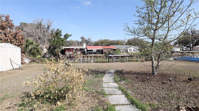 926 CR 467, Lake Panasoffkee, FL 33538