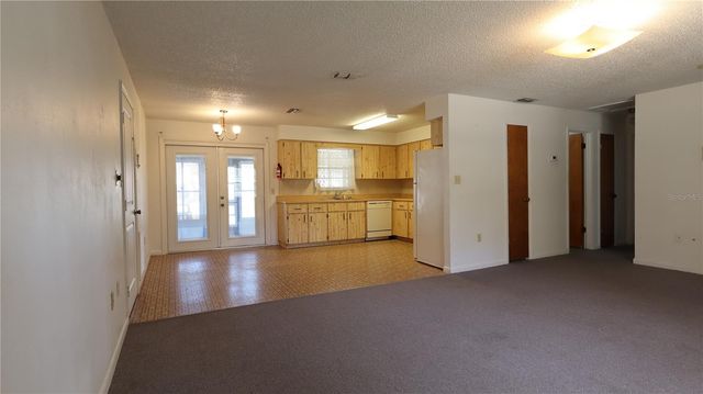 926 CR 467, Lake Panasoffkee, FL 33538