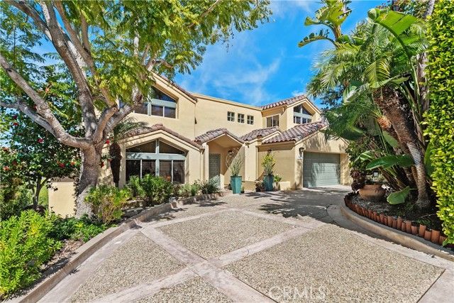2210 Temple Hills Drive, Laguna Beach, CA 92651