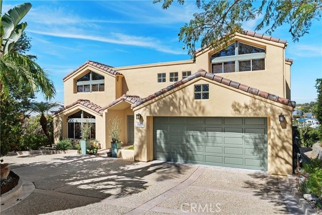 2210 Temple Hills Drive, Laguna Beach, CA 92651