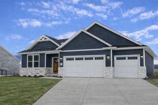 659 Round Rock Dr, Howell, MI 48843
