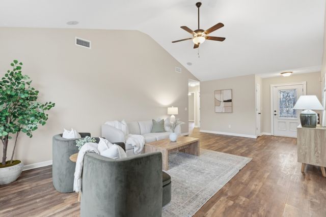 2919 Kedzie Dr, Murfreesboro, TN 37130