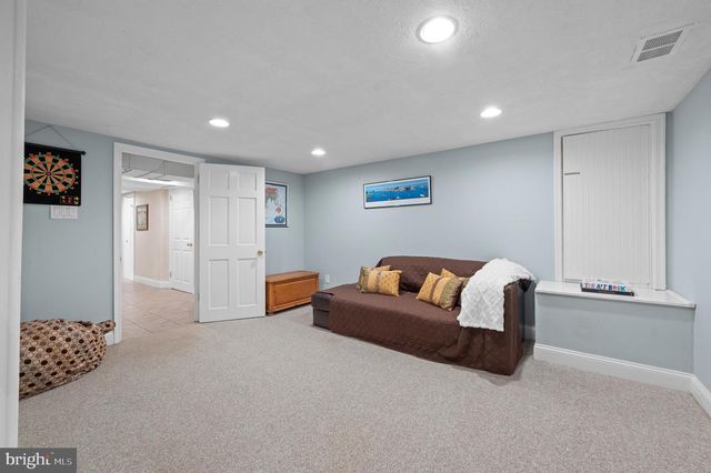 1141 WISTERIA DR, Malvern, PA 19355