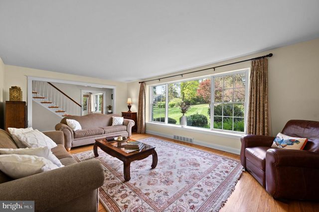 1141 WISTERIA DR, Malvern, PA 19355