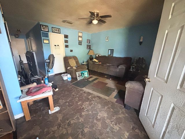 601 S Helen St, Deridder, LA 70634