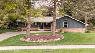 1064 Woodside Drive, Haslett, MI 48840