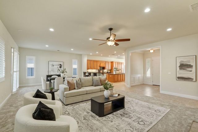 2419 Belle Glade Ln, Manteca, CA 95336