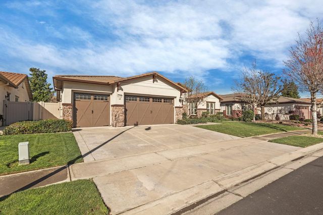 2419 Belle Glade Ln, Manteca, CA 95336