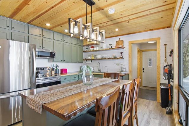 10570 East End Drive, Hayward, WI 54843