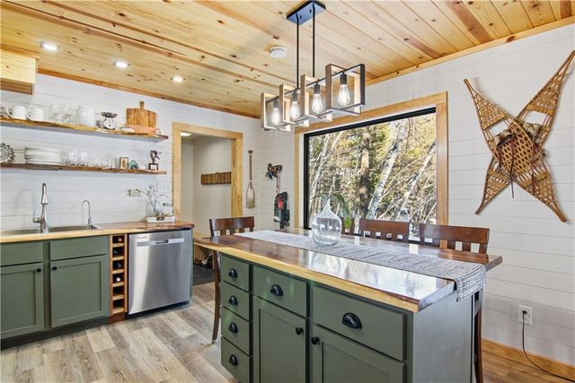 10570 East End Drive, Hayward, WI 54843