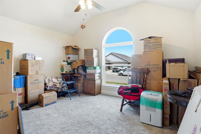 904 Avagail Avenue, Springtown, TX 76082