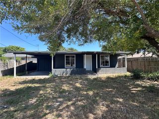 1217 Stone St, Corpus Christi, TX 78418